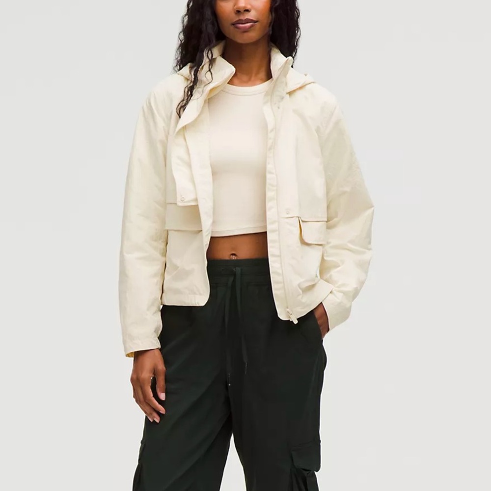 NWT Lululemon Always Effortless Jacket in WHITE BRAND NEW Size 4